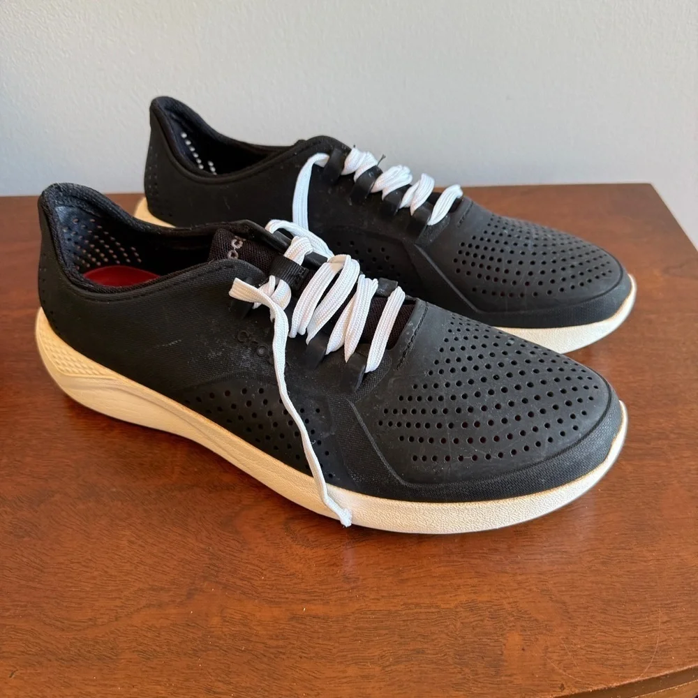 CROCS Men's LiteRide Black and White Sneakers Size 12